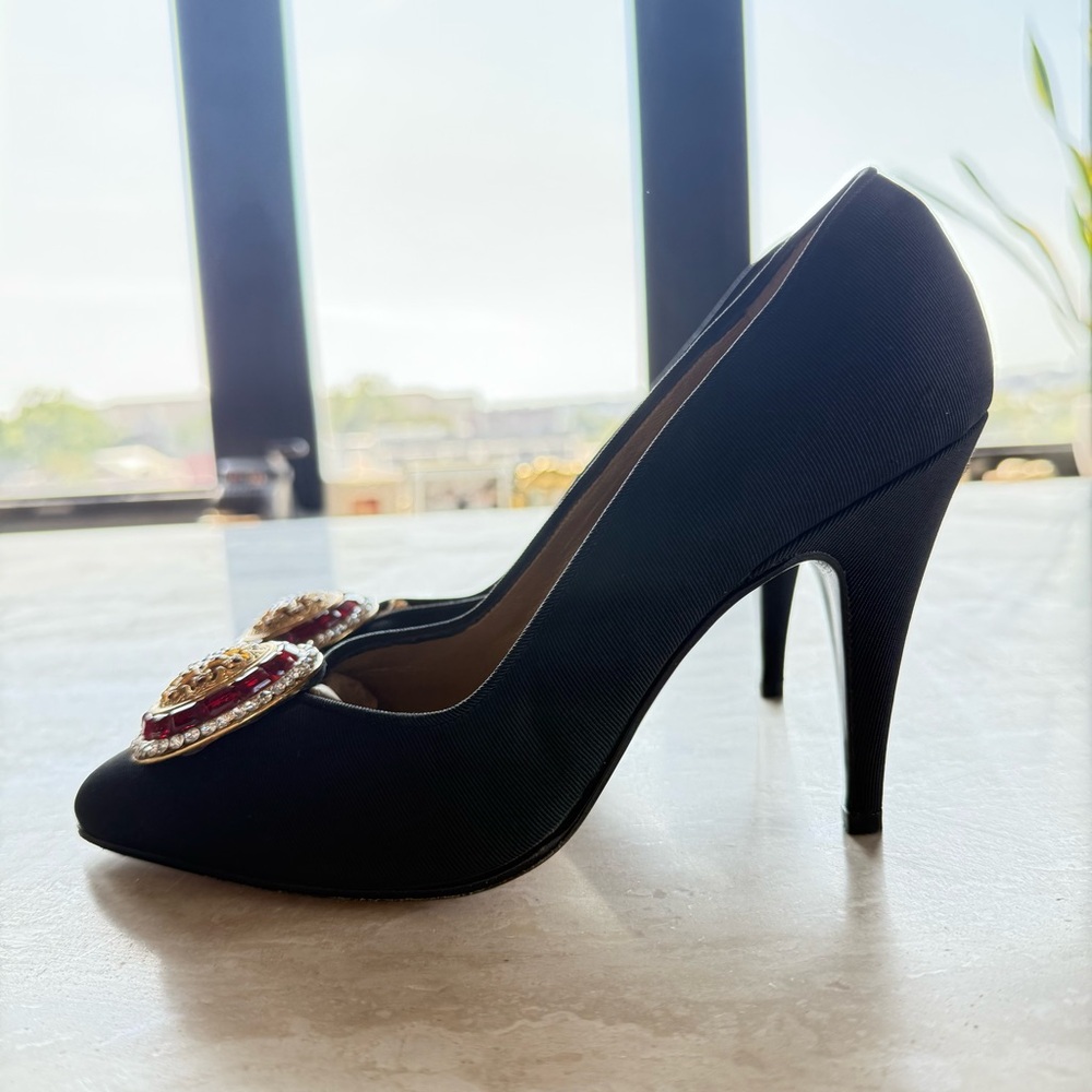 Gianni Versace Vintage Medallion Pumps Black Jewel Heels Made in Italy EU 36 - Picture 9 of 15